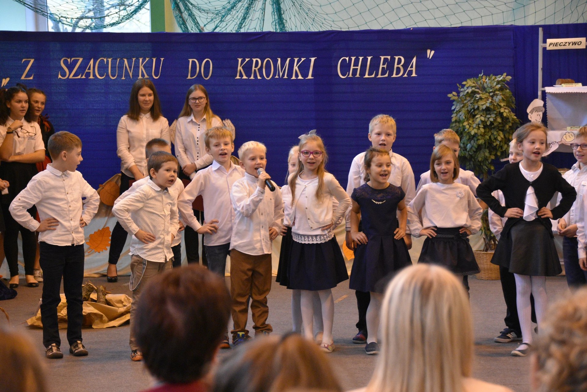 z szacunku do